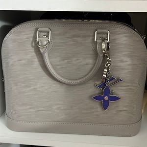 Louis Vuitton Alma PM Epi Vintage bag